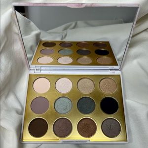 MAC Cosmetics palette. 12 color pan. Desert Lightning.